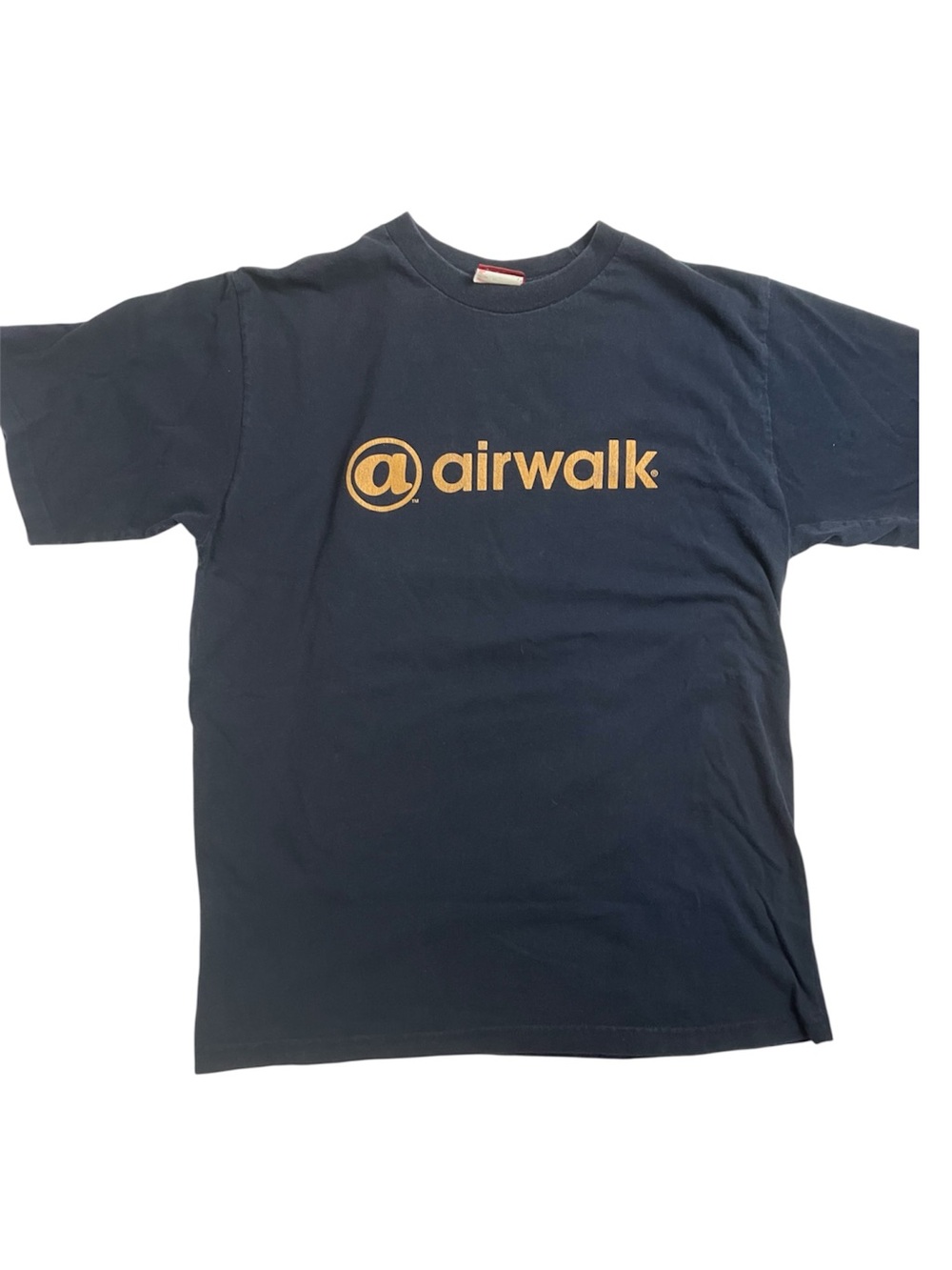 Vintage Airwalk Skateboarding T-Shirt 90s Skate Y2K Sk8 Streetwear Graphic Tee